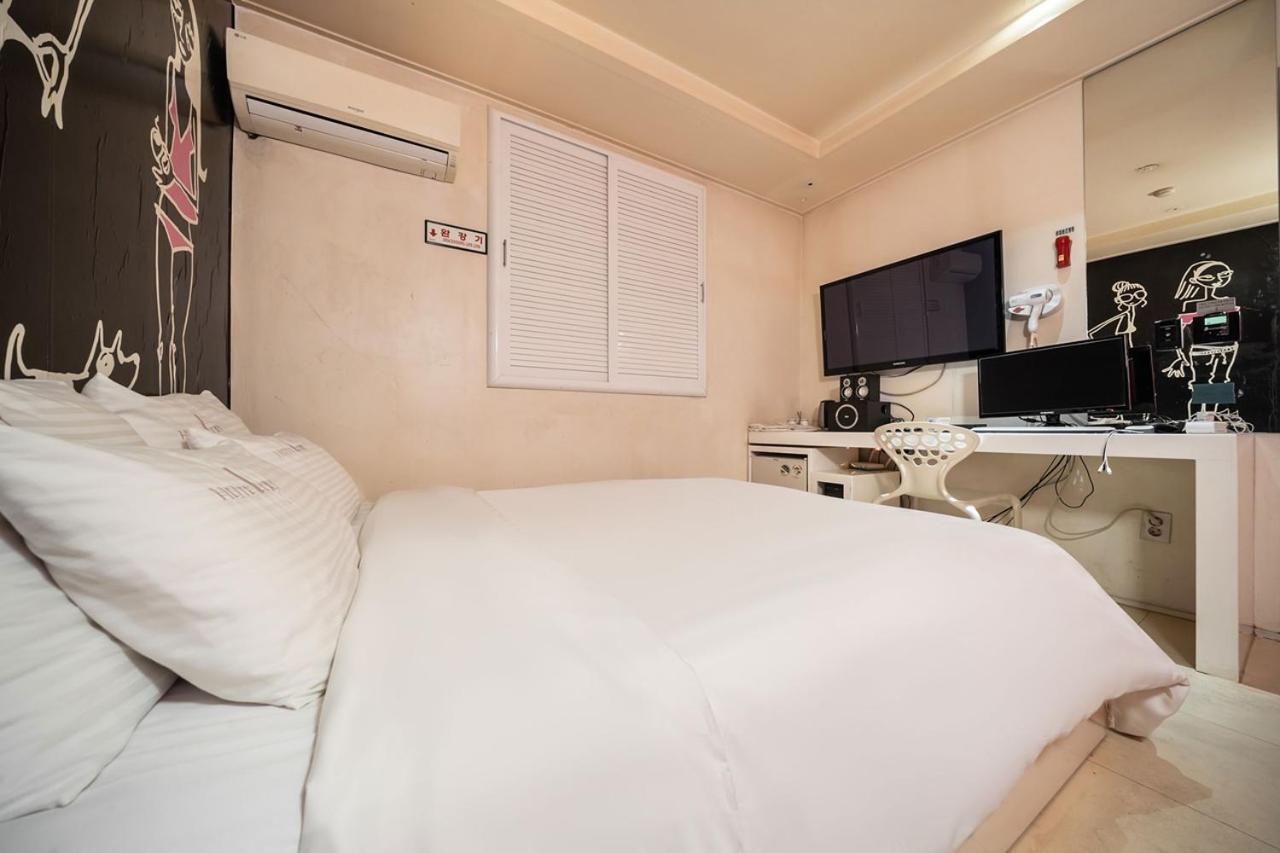 Guri Lexy Hotel Exterior photo